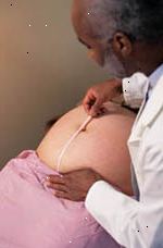 Bilde av målinger blir tatt på en prenatal besøk